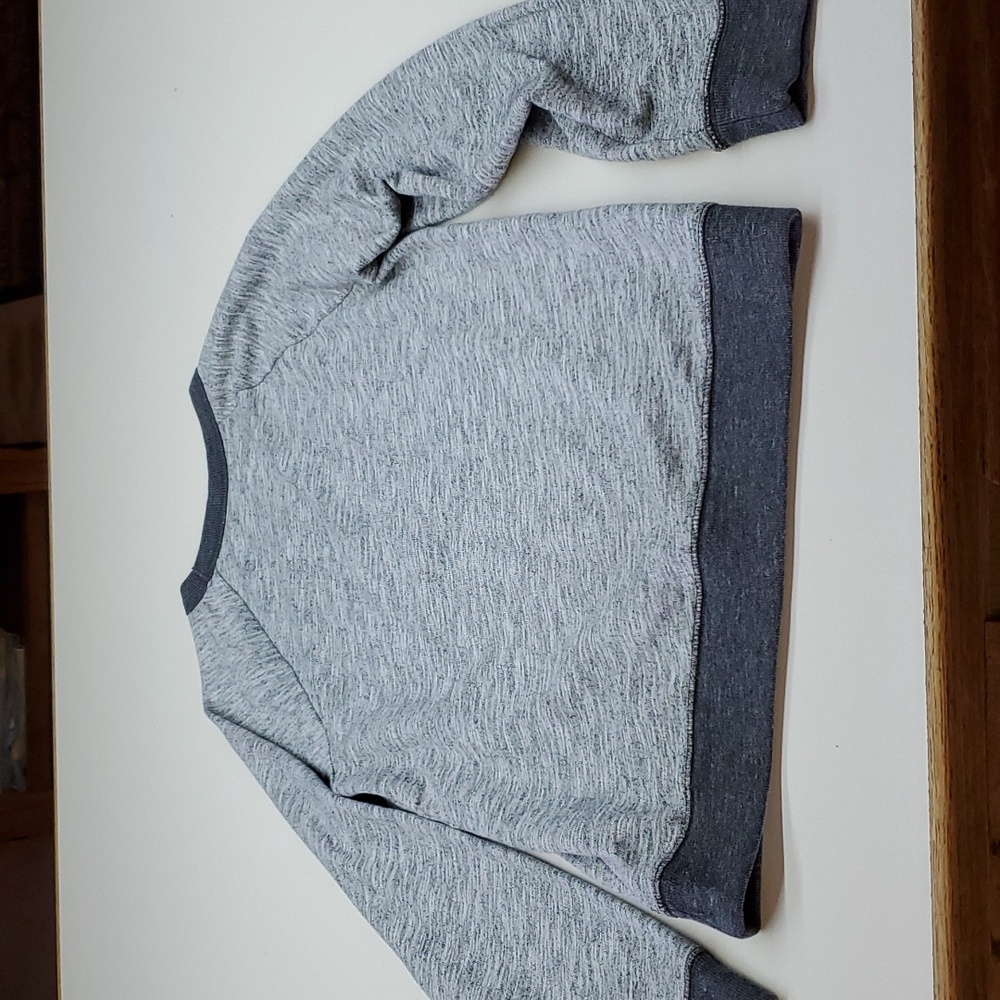 *Cat & Jack Sweater - Picture 5 of 5